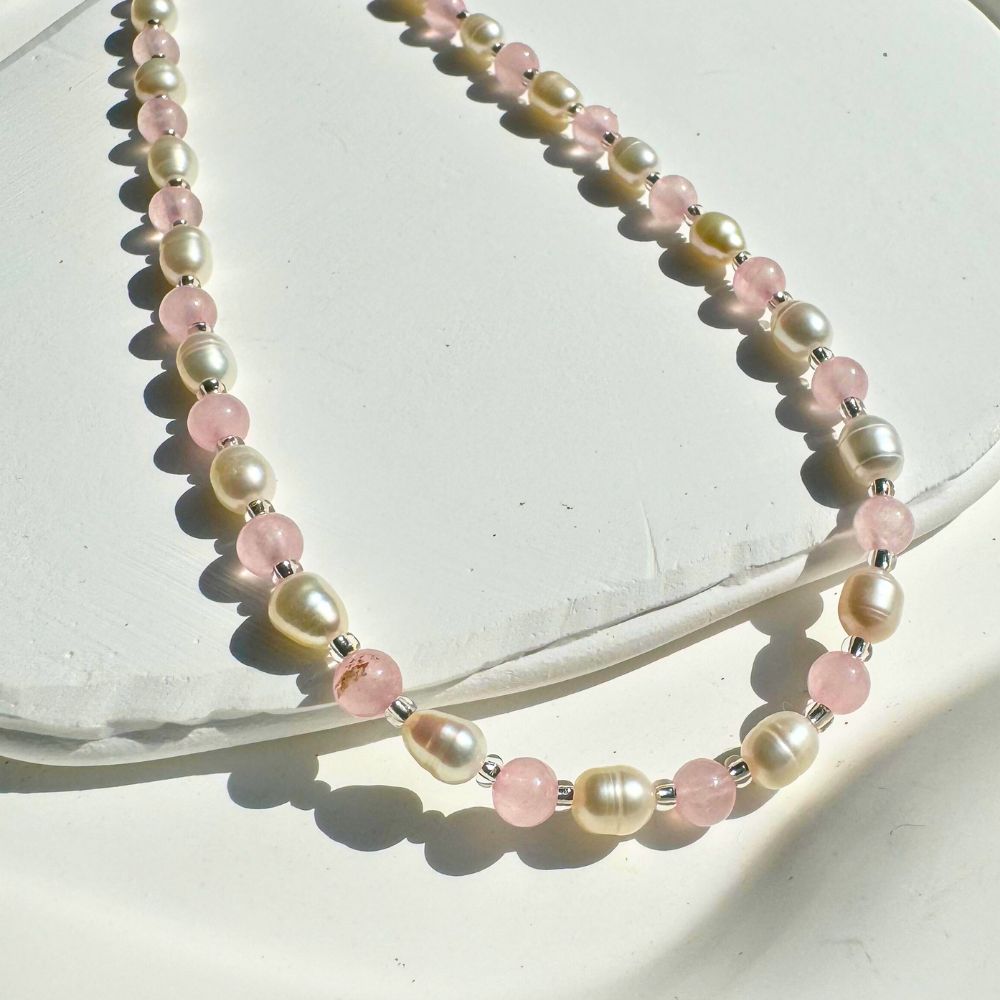 Natural Pearls and Rose Quartz Necklace 925 Silver
