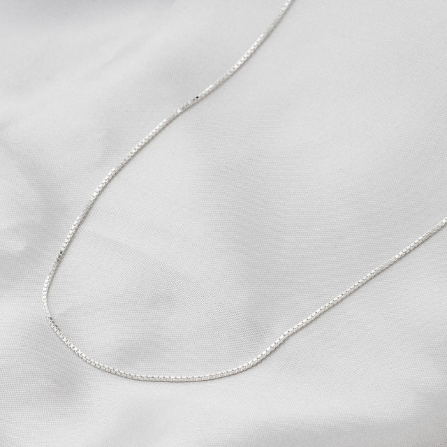 Noble Silver Venetian Necklace
