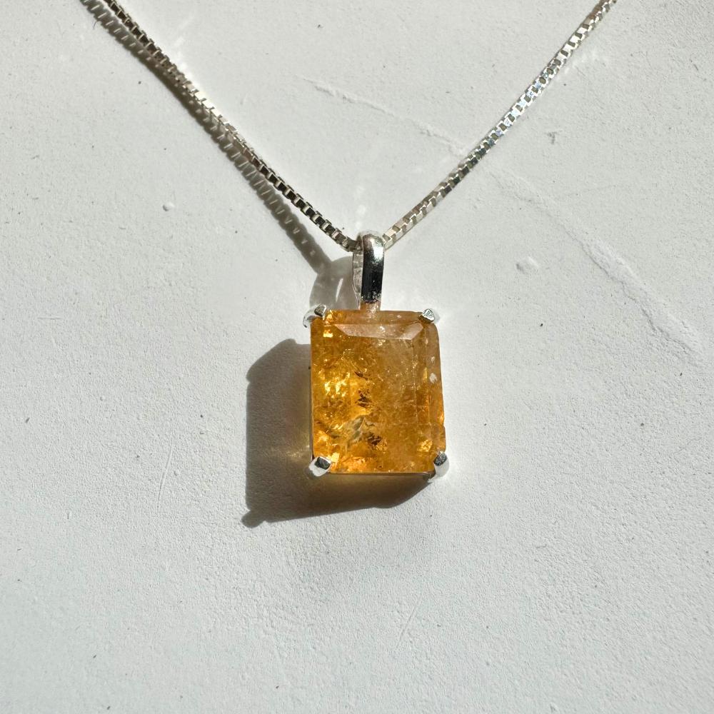 Delicate Rectangular Citrine 925 Silver Pendant