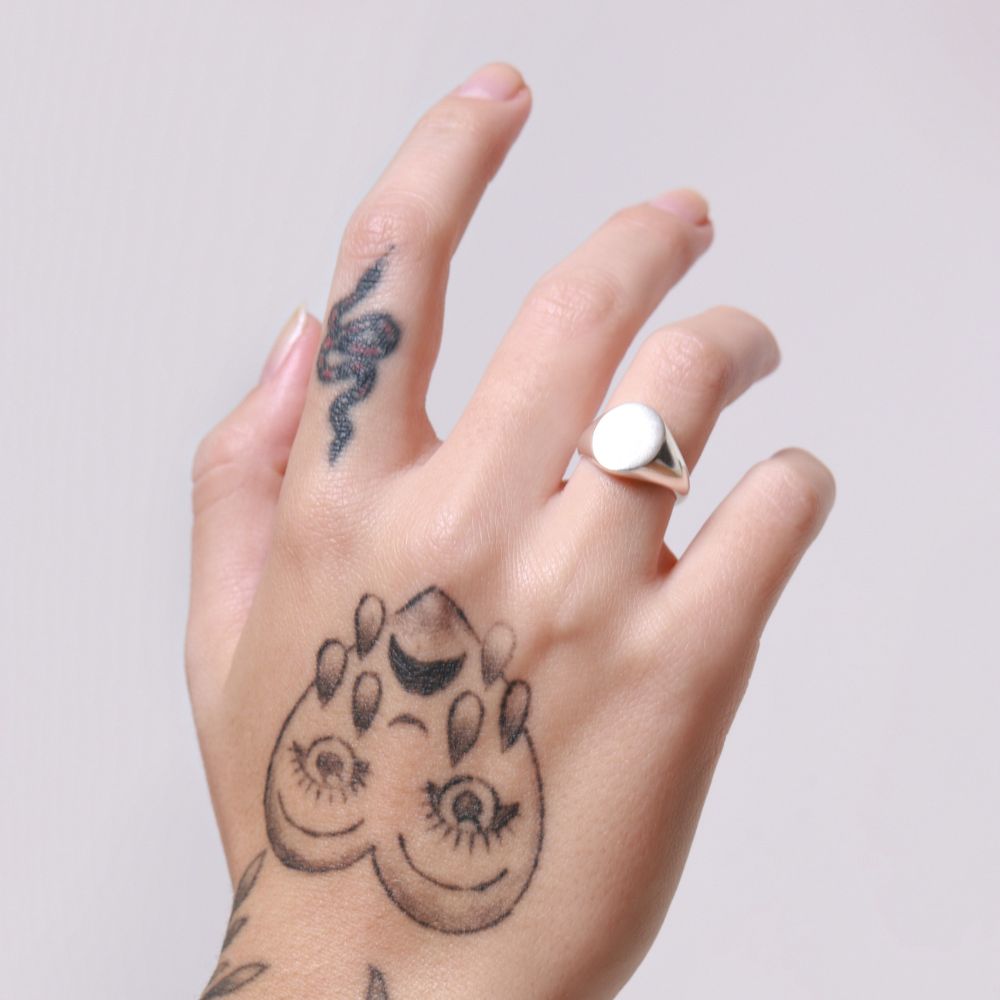 925 Silver Ring Essential Oval Signet | Basics Collection