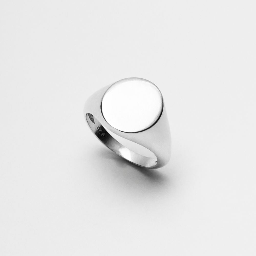 925 Silver Ring Essential Oval Signet | Basics Collection