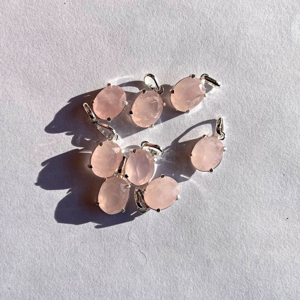 Rose Quartz Mini Highlight Noble Silver Pendant