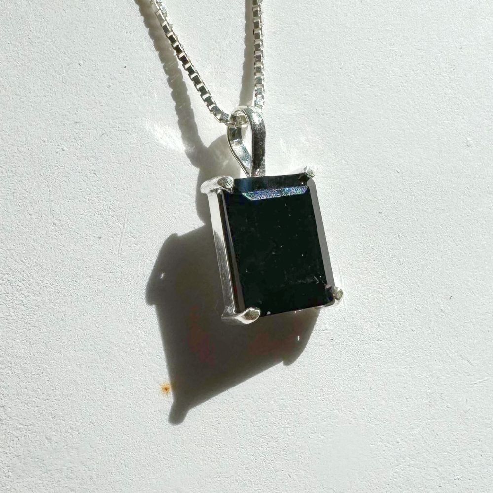 Delicate Rectangular Onyx 925 Silver Pendant